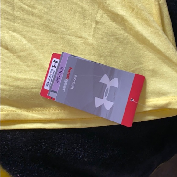 Under armour shirt - Picture 4 of 6